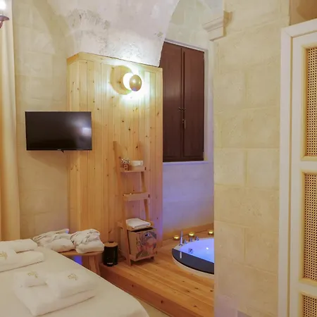 Domus Aurea Imperialis بيت للعطل *